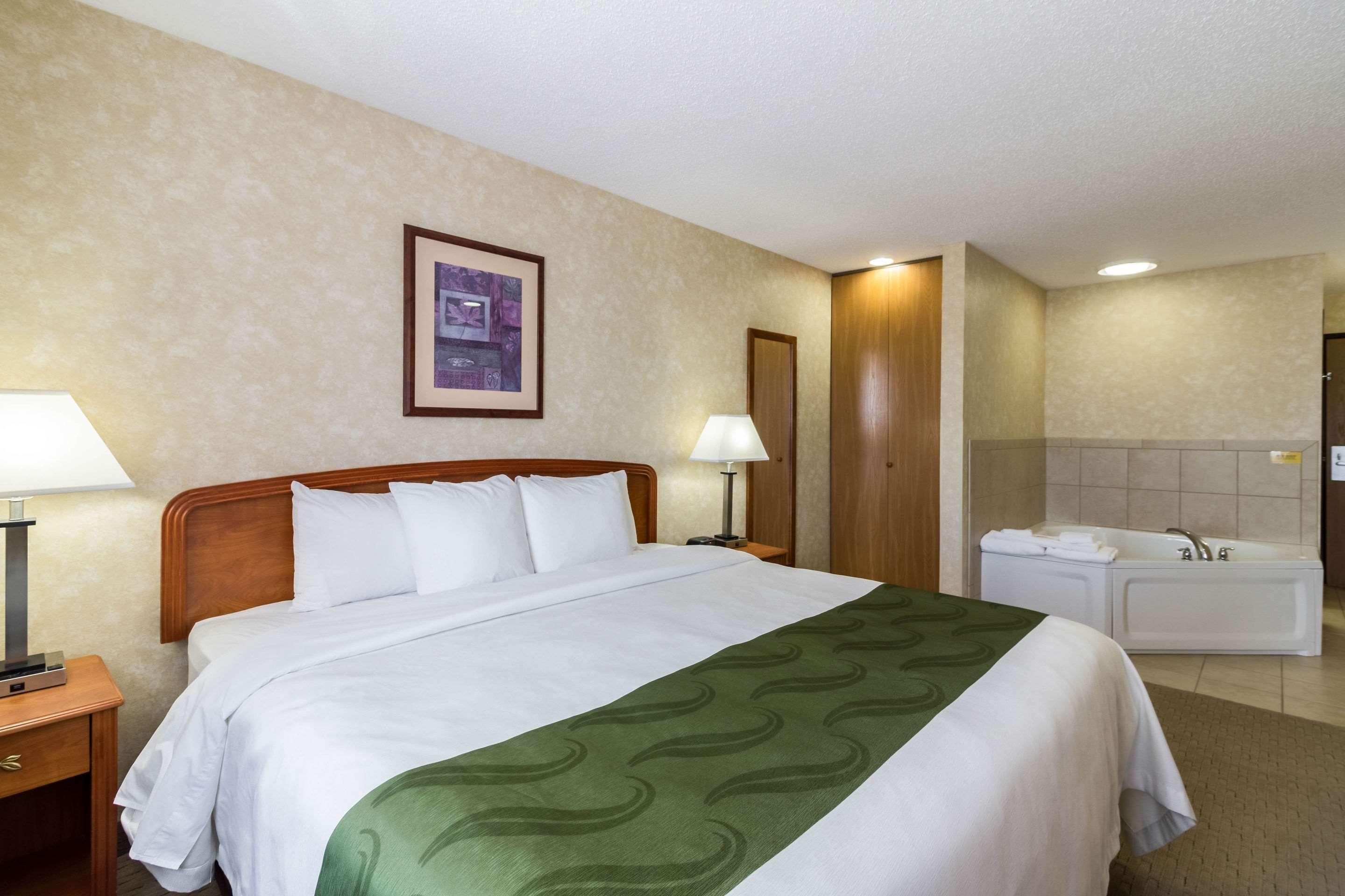 Quality Inn Marshall Mn Near University Dış mekan fotoğraf