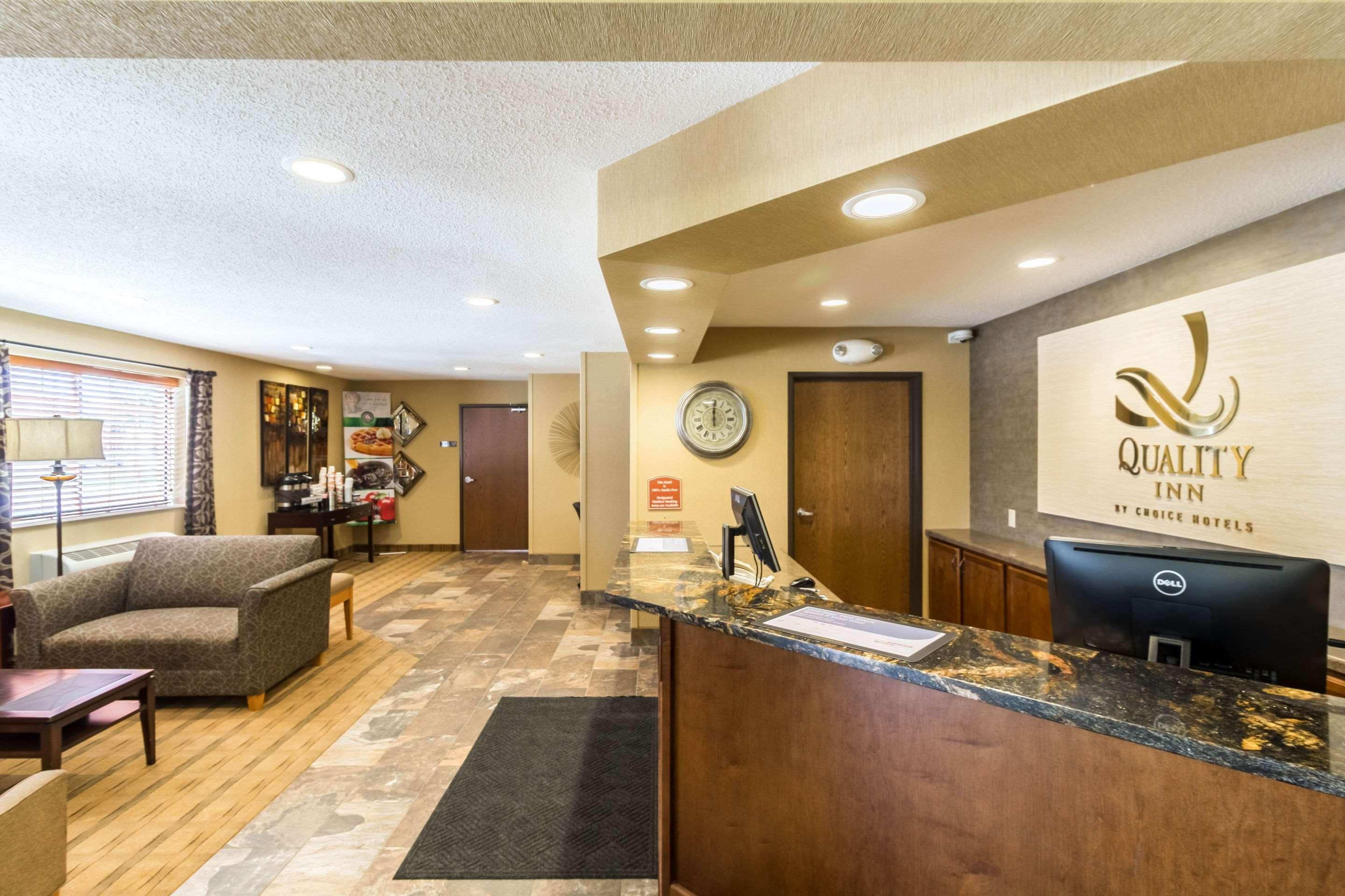 Quality Inn Marshall Mn Near University Dış mekan fotoğraf
